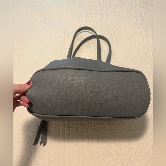 Kenneth Cole Reaction Pebbled Leather Gray Shoulder Bag - Picture 10 of 16